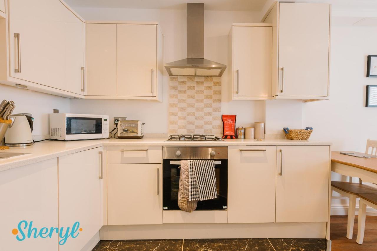 شقة The Flat 2 By Sheryl - Stone Throw To Northampton Gen Hosp & Town Centre المظهر الخارجي الصورة